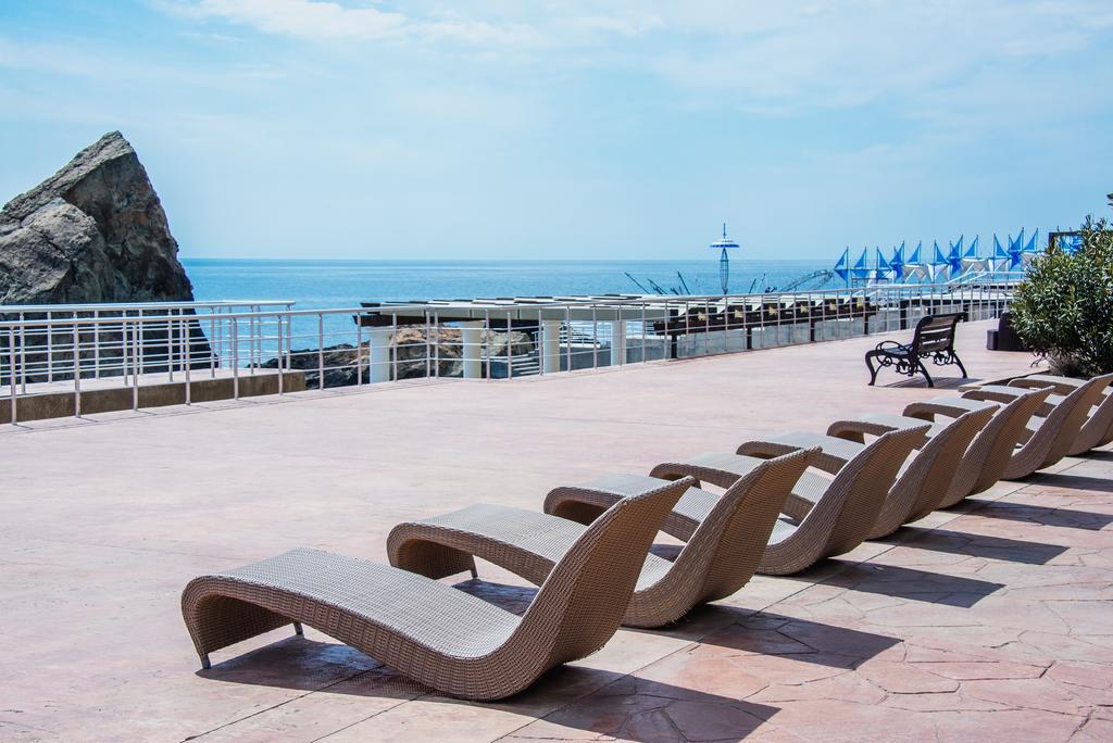 Резиденция Крымский Бриз